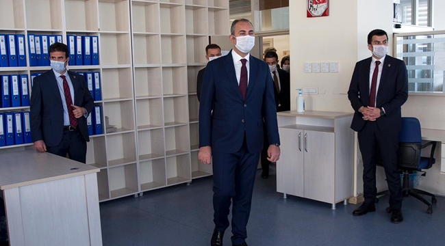 Adalet Bakanı Ankara Adliyesi'ni denetledi