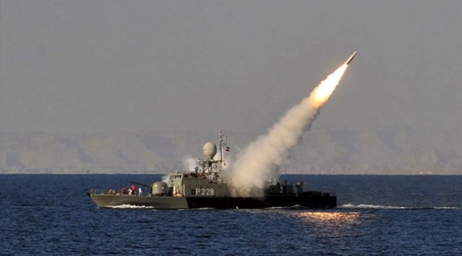 İran kendi savaş gemisini vurdu