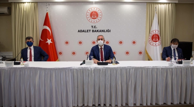 Adalet Bakanı Abdulhamit Gül, baro başkanlarıyla bir araya geldi