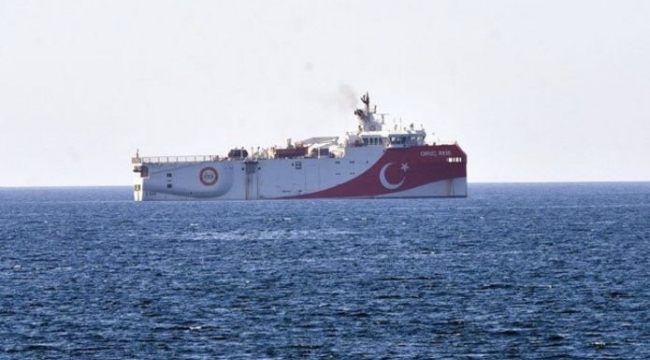Doğu Akdeniz: Türkiye Oruç Reis gemisini bölgeye gönderdi, Yunan ordusu teyakkuza geçtiği öğrenildi