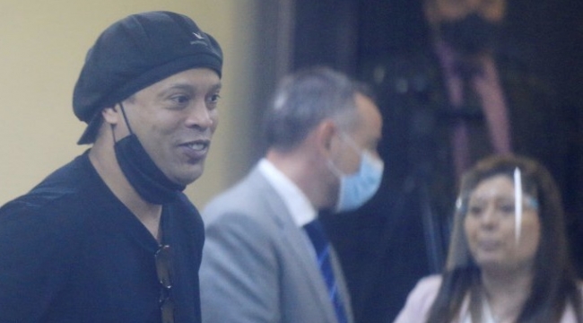 Ronaldinho cezaevinden tahliye oldu