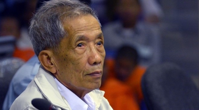 Kamboçya'da Kızıl Kmerler'in işkence ile bilinen cezaevi müdürü öldü