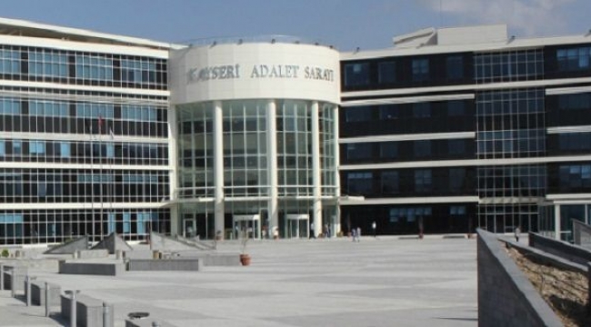 Kayseri Adliyesi'ne HES kodu olmayanlar alınmadı