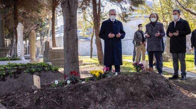 BAKAN GÜL, ZÜLKARNEYN KISIK'IN CENAZE TÖRENİNE KATILDI