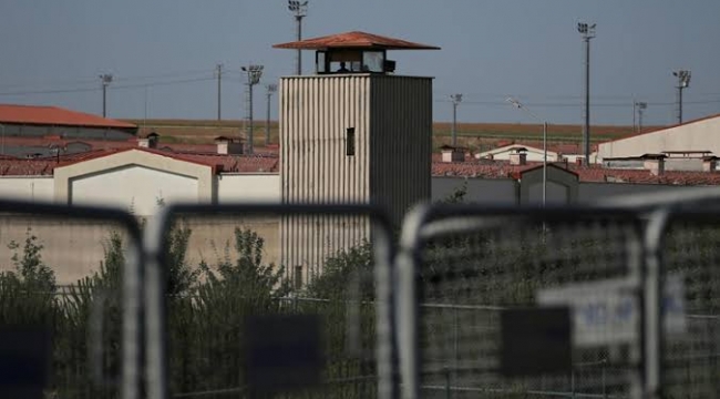 Cezaevi izinleri 2 ay uzatıldı