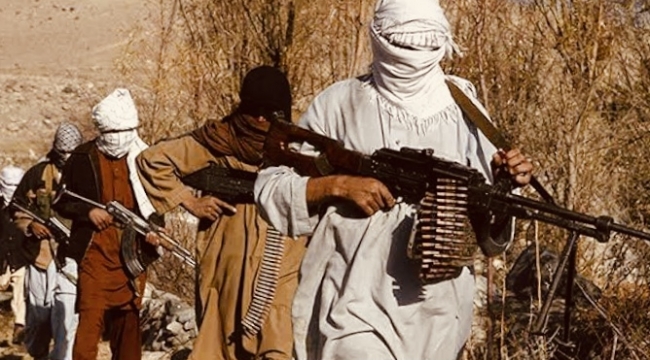 Taliban, Kabil'e girmeye başladı