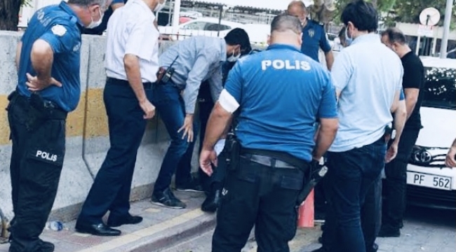 Adliye önünde kendini yakmak istedi, polis müdahale etti