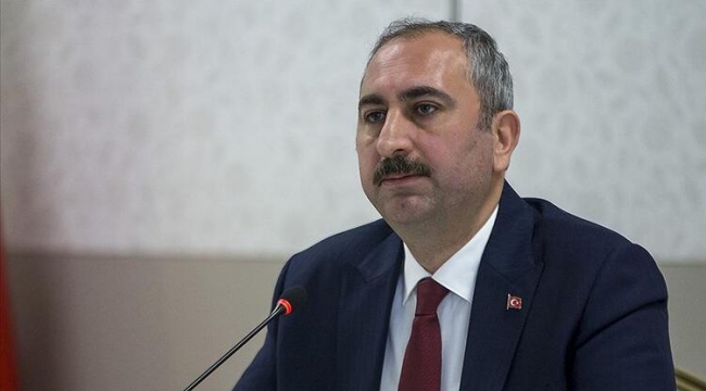 Abdulhamit Gül: insanlar kendi çocuğunu görmek için para ödemeyecek