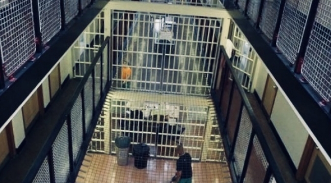 55 hakim ve savcı deney için cezaevinde kalacak