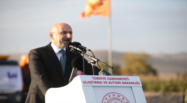 Bakan Karaismailoğlu, Balıkesir Kuzeybatı Çevre Yolu Temel Atma Töreni'nde konuştu