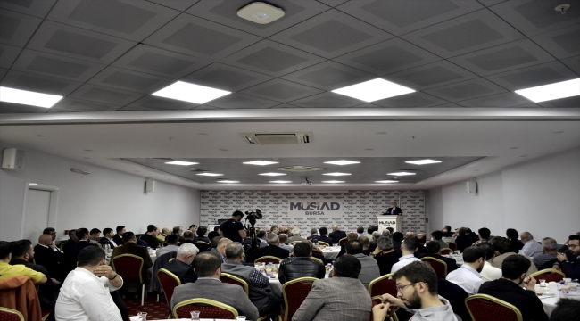 DEİK Başkanı Nail Olpak, Bursa'da konferansta konuştu