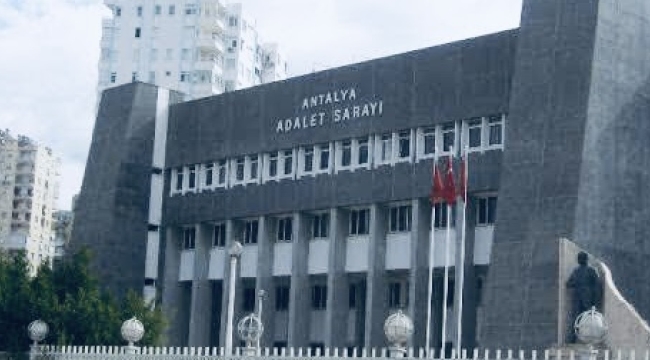 Adliye çıkışında silahlı saldırı davası devam ediyor