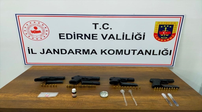 Edirne'de üst aramalarında uyuşturucu ile silah bulunan 6 şüpheli yakalandı