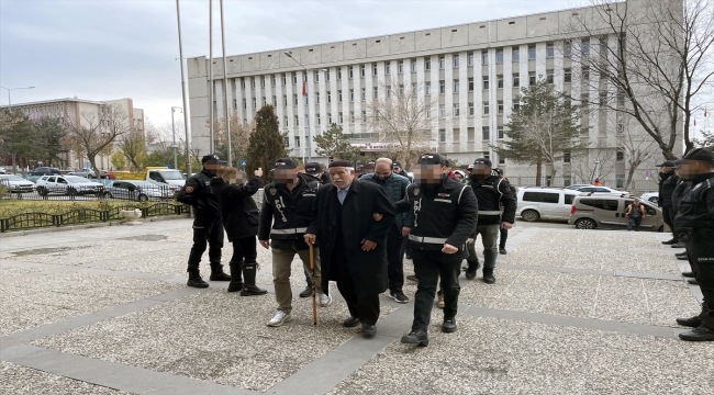 "Girdap" operasyonu kapsamında Erzurum'da yakalanan 7 şüpheli adliyeye çıkarıldı