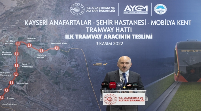 Kayseri Anafartalar-Şehir Hastanesi-Mobilya Kent Tramvay Hattı'nın ilk tramvay aracı banttan indirildi