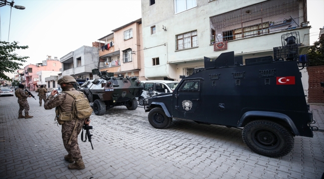 Mersin'de nitelikli dolandırıcılık şüphelisi 40 kişiye yönelik operasyon başlatıldı