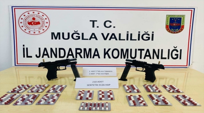 Muğla'da sentetik uyuşturucu ve tabanca ele geçirildi