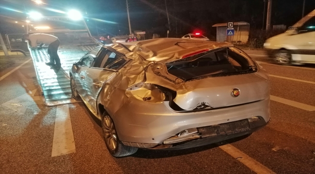 Samsun'da otomobilin devrilmesi sonucu 3 kişi yaralandı