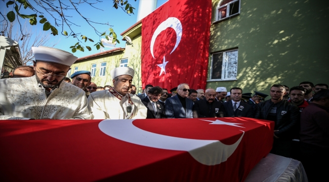 Şehit Piyade Astsubay Kıdemli Çavuş Emre Sevinç, Bursa'da son yolculuğuna uğurlandı