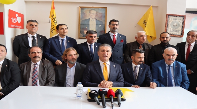 TDP Genel Başkanı Sarıgül, Kilis'te partisinin il başkanlığının açılışına katıldı