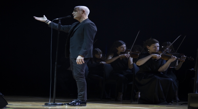 Tenor Alessandro Safina, başkentli müzikseverlerle bir araya geldi