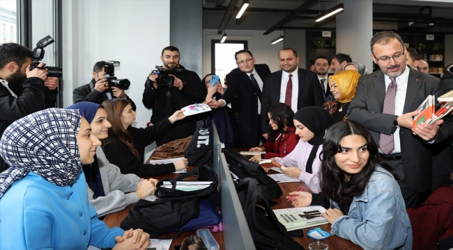 Bakan Kasapoğlu, Sancaktepe'de gençlik ve spor yatırımlarının açılışına katıldı