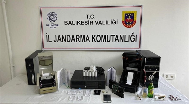 Balıkesir'de suç örgütüne yönelik operasyonda 3 şüpheli tutuklandı