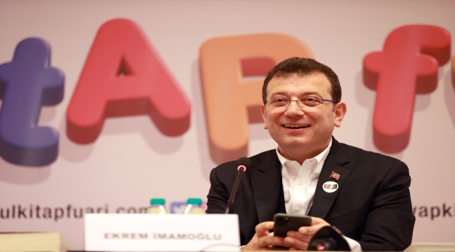 Ekrem İmamoğlu, "39. Uluslararası İstanbul Kitap Fuarı"na katıldı