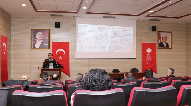 Erzurum'da "Dezenformasyonla Nasıl Mücadele Edilir Paneli" düzenlendi