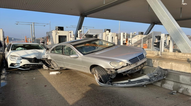 Bursa'da sisin etkili olduğu kara yolundaki 9 kazada 6 kişi yaralandı