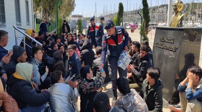 İzmir'deki operasyonlarda 442 düzensiz göçmen yakalandı