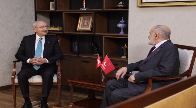 Kılıçdaroğlu'ndan Karamollaoğlu'na geçmiş olsun ziyareti