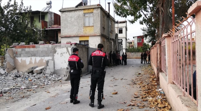 Mersin'de tüfekle rastgele ateş açan zanlıya müdahale eden 4 polis yaralandı