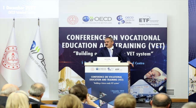 Milli Eğitim Bakanı Özer, OECD Mesleki Eğitim Zirvesi'nde konuştu
