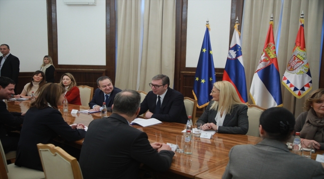 Sırp lider Vucic: "NATO'dan Kosova'daki Sırpları korumasını rica ediyorum"