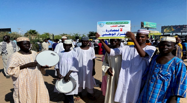 Sudan'da askerle siviller arasındaki "çerçeve anlaşma" protesto edildi