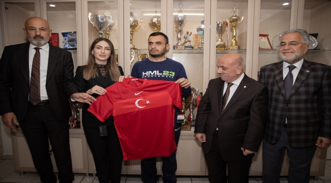 TFF'den Sesi Görenler Futbol Ligi şampiyonuna ziyaret 