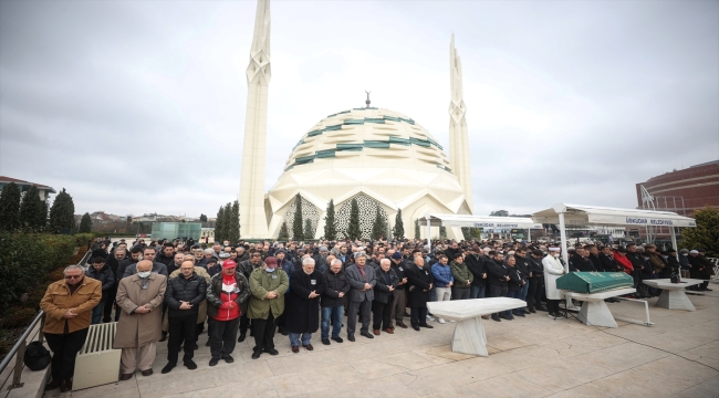 Yazar Erol Kılınç son yolculuğuna uğurlandı