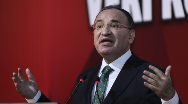 Adalet Bakanı: sosyal medyada terör örgütleri cirit atıyor