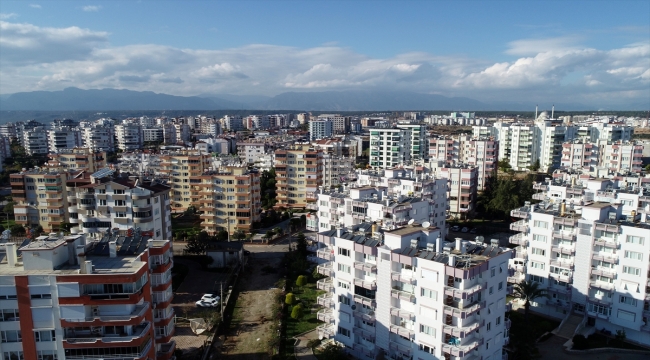 Antalya'da satılan 4 konuttan 1'ini yabancılar aldı