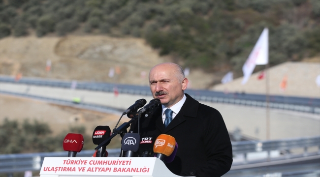 Bakan Karaismailoğlu, Gemlik-Yenimahalle Farklı Seviyeli Kavşağı ve Bağlantı Yolları Açılış Töreni'nde konuştu