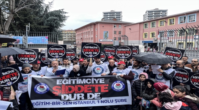 Eğitim-Bir-Sen İstanbul 1 Nolu Şubesi, eğitimcilere yönelik şiddeti protesto etti