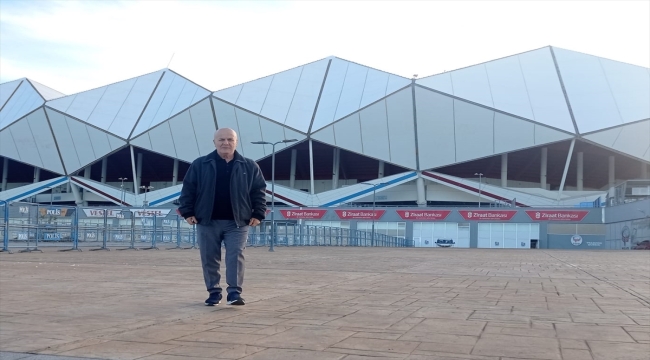 Eski Trabzonspor Teknik Direktörü Tekelioğlu'ndan altyapı açıklaması