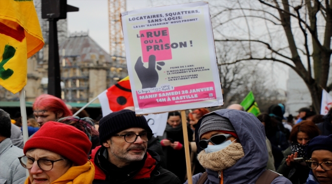 Fransa'da kirasını ödeyemeyenlerin tahliyesini kolaylaştıran tasarı protesto edildi