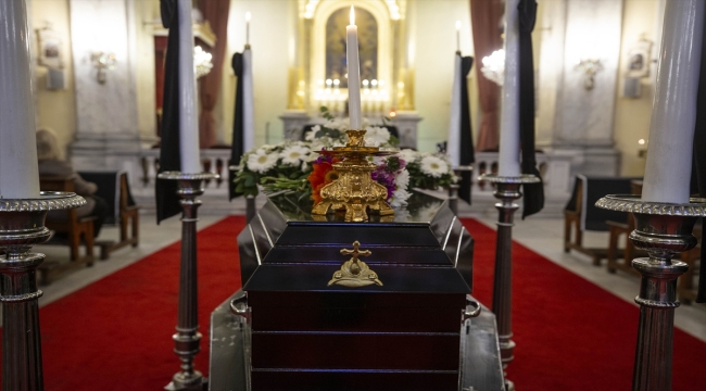 İstanbul'da kilise lojmanındaki yangında ölenlerden Ekmekçioğlu için cenaze töreni