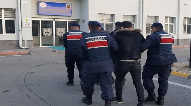 Kayseri'de DEAŞ operasyonunda 2 zanlı yakalandı