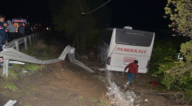 Manisa'da yolcu otobüsü ile kamyonetin çarpışması sonucu 7 kişi yaralandı