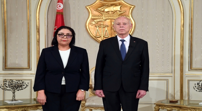 Tunus'ta yeni Ticaret ve İhracatı Geliştirme Bakanı görevine başladı