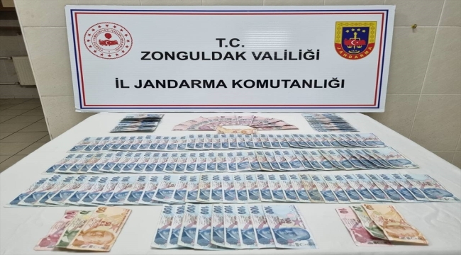 Zonguldak'ta kendisini jandarma olarak tanıtarak dolandırıcılık yapan zanlı tutuklandı