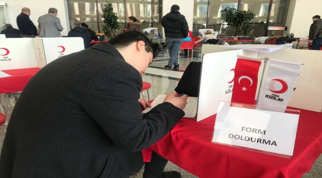 Bakırköy Adliyesinde deprem bölgesi için kan bağışı seferberliği